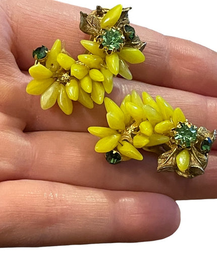 Vintage 1950s DeMario NY Yellow glass crystal forsynthia flower clip earrings