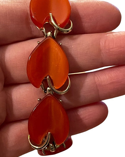 Vintage 1960s Peach thermoset gold finish bracelet resin plastic leaf link