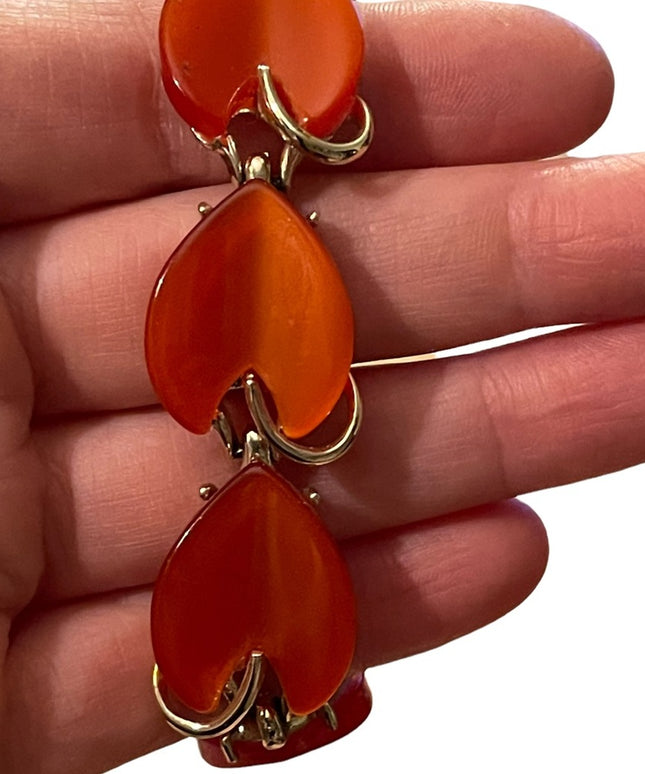 Vintage 1960s Peach thermoset gold finish bracelet resin plastic leaf link