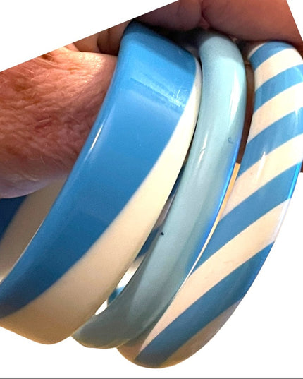 Vintage Mid Century plastic resin bracelets blue white bangles