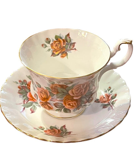Vintage Royal Albert Centennial Rose Bone China Tea cup & Saucer England Floral