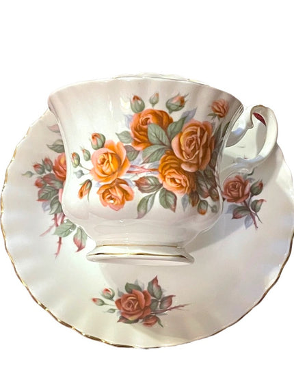 Vintage Royal Albert Centennial Rose Bone China Tea cup & Saucer England Floral
