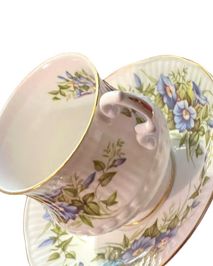 Royal Minster fine bone china England Wild flowers tea cup and saucer