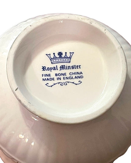 Royal Minster fine bone china England Wild flowers tea cup and saucer