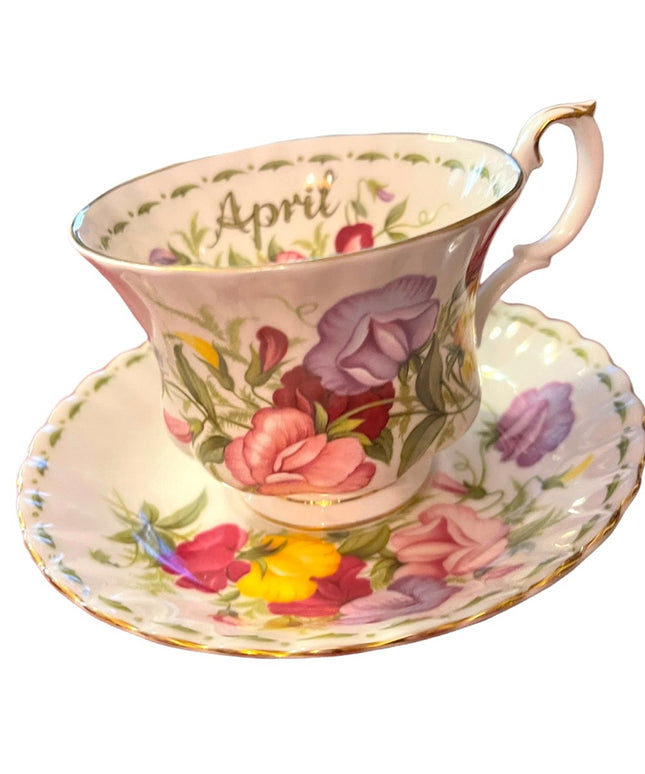 Royal Albert April Sweet Pea Tea cup  Saucer, Flower of the Month England