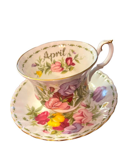 Royal Albert April Sweet Pea Tea cup  Saucer, Flower of the Month England