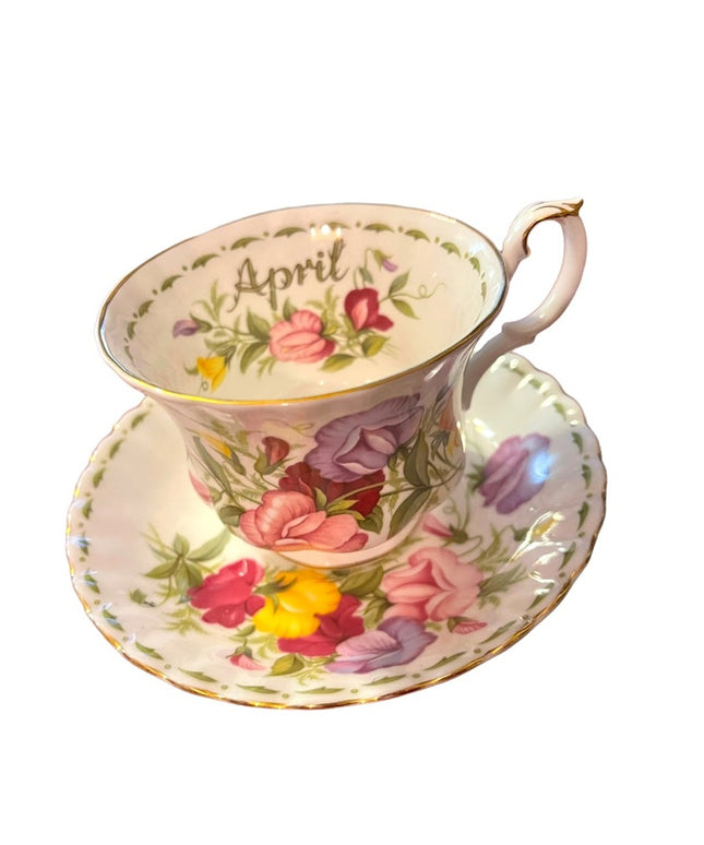 Royal Albert April Sweet Pea Tea cup  Saucer, Flower of the Month England