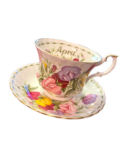 Royal Albert April Sweet Pea Tea cup  Saucer, Flower of the Month England