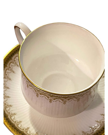 Vintage Paragon Athena tea cup and saucer gold magestic England fine chine