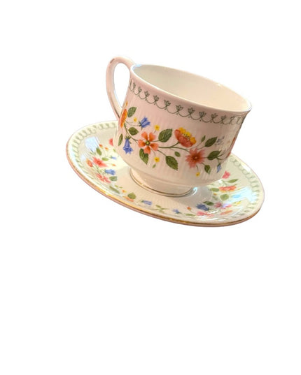 PARAGON TEA CUP AND SAUCER ROSES PATTERN "ANASTASIA