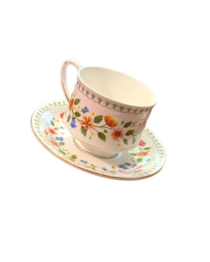 PARAGON TEA CUP AND SAUCER ROSES PATTERN "ANASTASIA