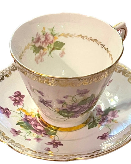 Vintage Collingwood fine bone china england floral flowers tea cup & saucer