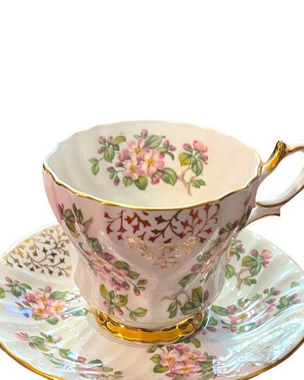 Vintage Queen Anne Fine bone China Floral tea cup & saucer set