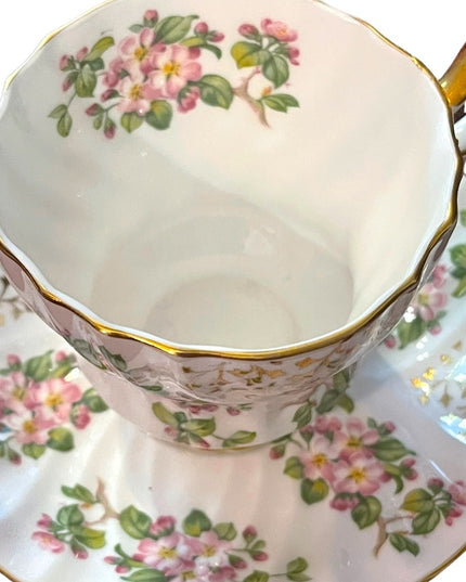 Vintage Queen Anne Fine bone China Floral tea cup & saucer set