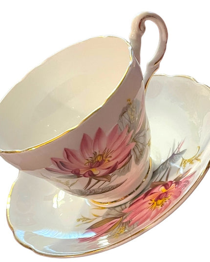 Vintage Regency tea cup & saucer pink flower floral fine china