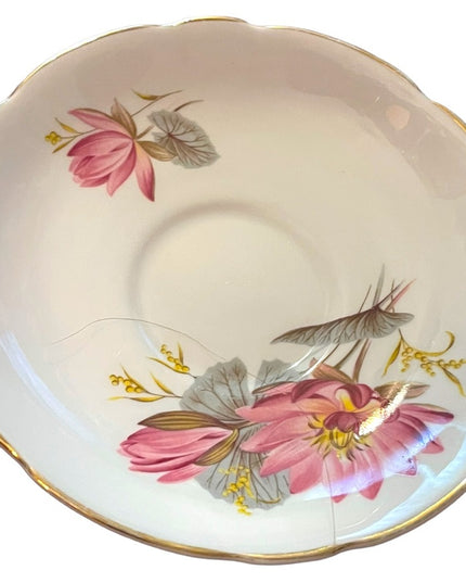 Vintage Regency tea cup & saucer pink flower floral fine china