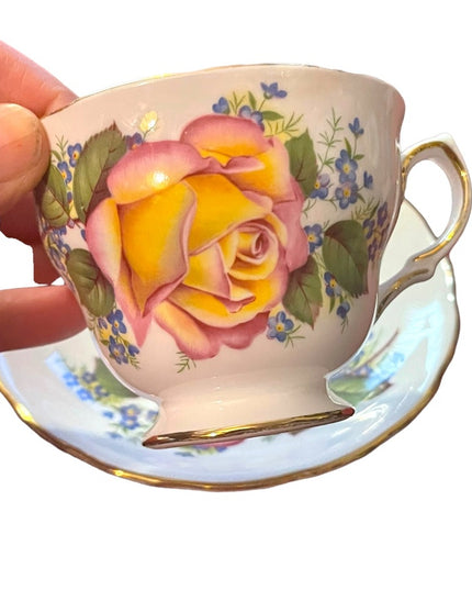 Vintage Royal Vale tea cup & saucer set Cabbage Roses flowers floral set England