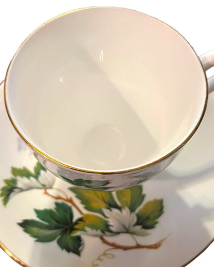 Vintage Montrose fine bone china tea cup & saucer set Flower flowers England