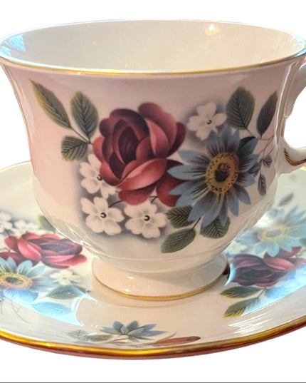 Vintage Queen Anne Floral flowers roses Tea cup & saucer set England bone china