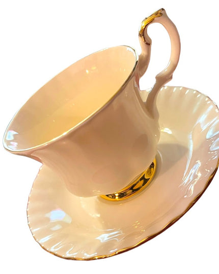 Vintage Royal Albert Affinity Gold Tea cup & saucer bone china England
