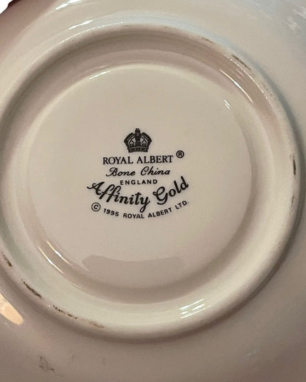Vintage Royal Albert Affinity Gold Tea cup & saucer bone china England