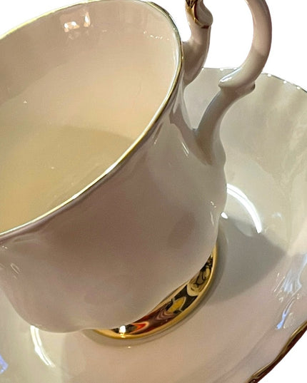 Vintage Royal Albert Affinity Gold Tea cup & saucer bone china England