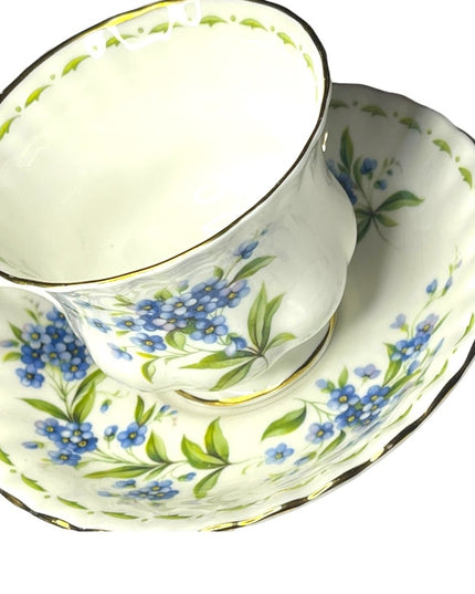 Vintage Royal Albert Bone China England Tea cup & Saucer set Forget me not