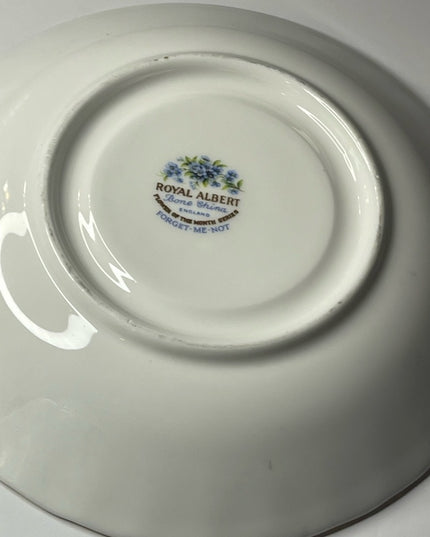 Vintage Royal Albert Bone China England Tea cup & Saucer set Forget me not