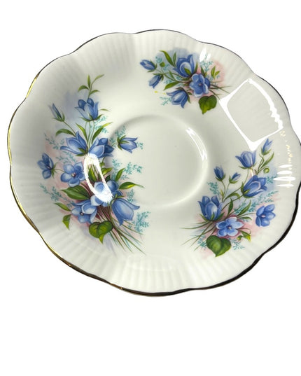 Vintage Royal Albert blue Floral bone china England te cup & Saucer set