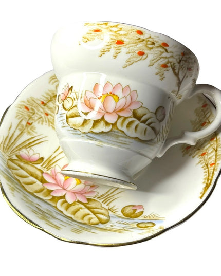 Vintage Gladstone Water Lily floral Tea cup & Saucer set Bone china England