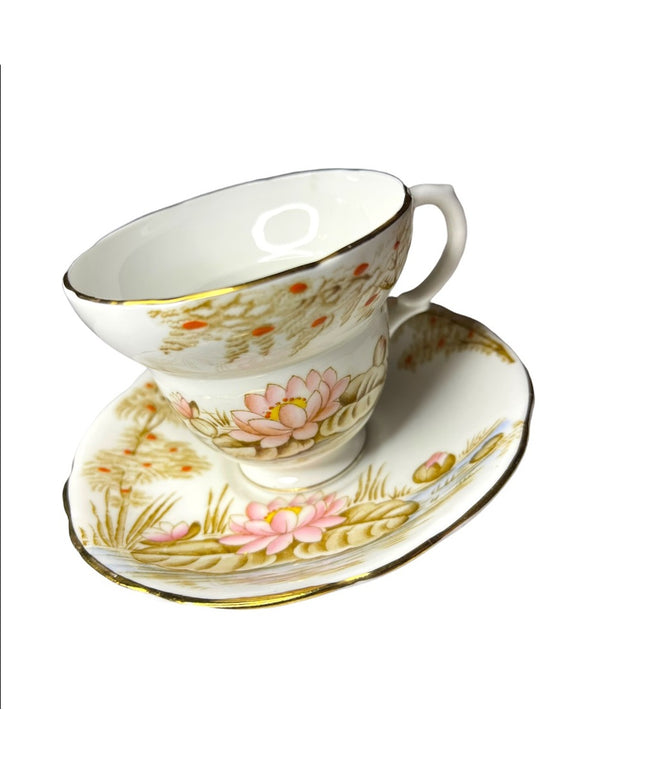 Vintage Gladstone Water Lily floral Tea cup & Saucer set Bone china England