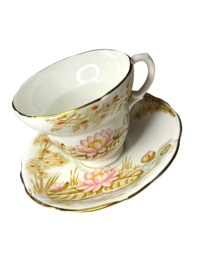 Vintage Gladstone Water Lily floral Tea cup & Saucer set Bone china England