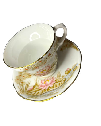 Vintage Gladstone Water Lily floral Tea cup & Saucer set Bone china England