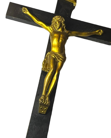 Antique Black Oak wood Victorian Heavy Brass Crucifix Religious Jesus Wall hang