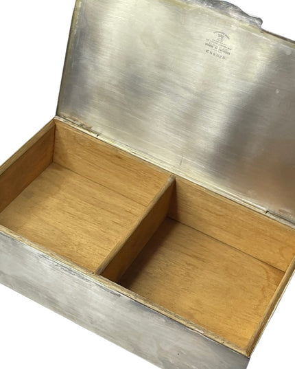 Vintage Viners Alpha Plate Silver jewelry trinket treasure box etched vines