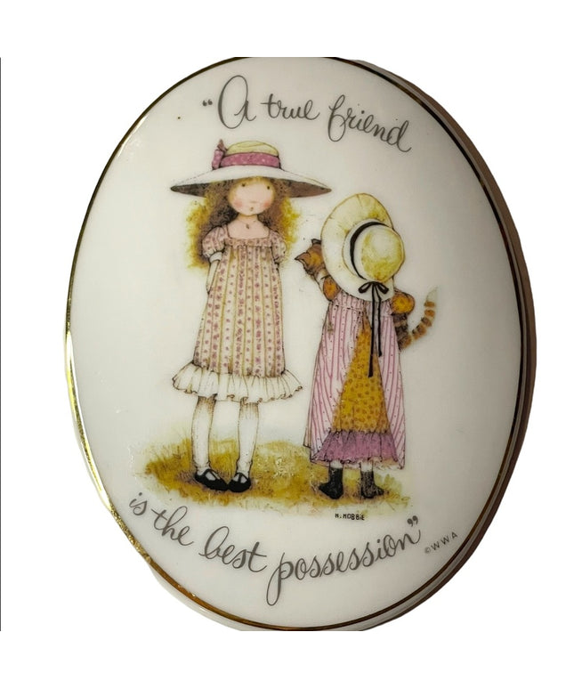 Vintage Ceramic wall decor plaque Holly Hobbie “a true friend”