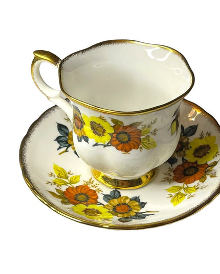 Vintage Crown Staffordshire Tea cup & saucer Bone china England floral
