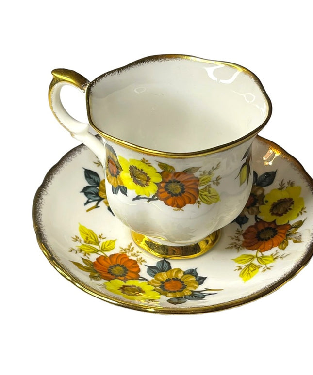 Vintage Crown Staffordshire Tea cup & saucer Bone china England floral