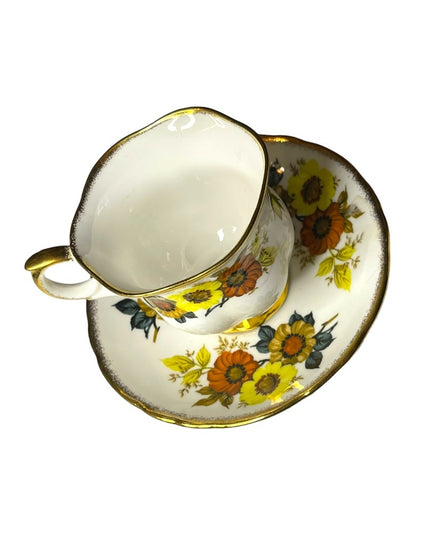 Vintage Crown Staffordshire Tea cup & saucer Bone china England floral
