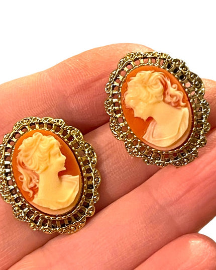 Lovely High shine gold  finish cameo fancy ornate earrings resin