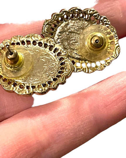 Lovely High shine gold  finish cameo fancy ornate earrings resin