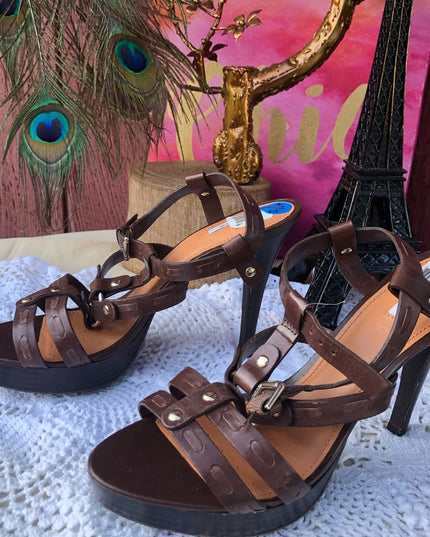 - NWT 💗 SALE 💗 Geox brown leather 5” heels sandals