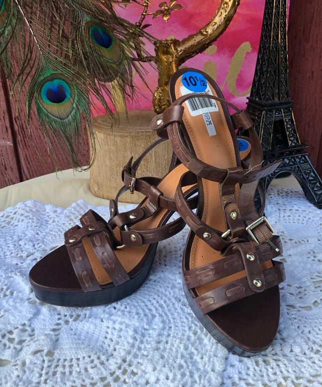 - NWT 💗 SALE 💗 Geox brown leather 5” heels sandals