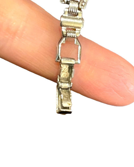 - Vintage Amaryllis 21 Jewel Wind up rhinestone fancy crystal watch silver
