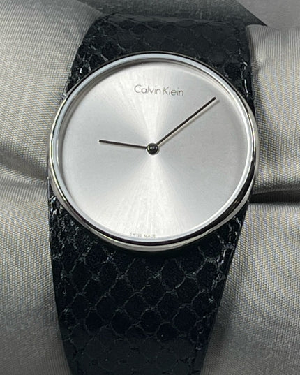 Vg Calvin Klein Spellbound watch womens in box with book leather band