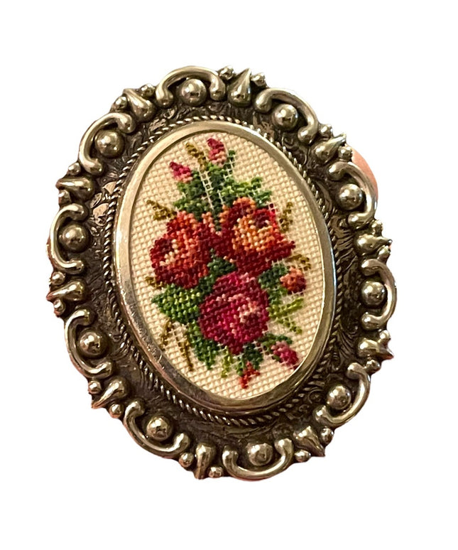 Vintage 1960s Silver Ornate etched fancy Petite Point flowers brooch pendant