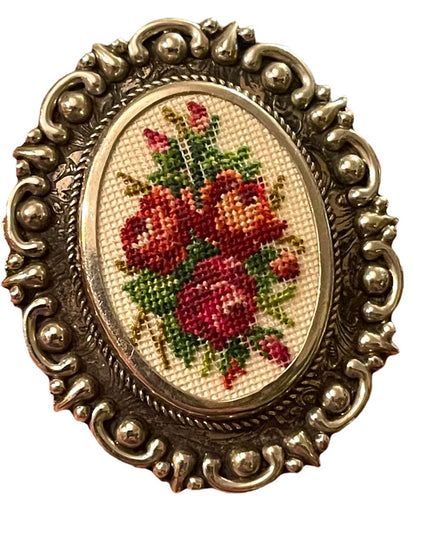 Vintage 1960s Silver Ornate etched fancy Petite Point flowers brooch pendant