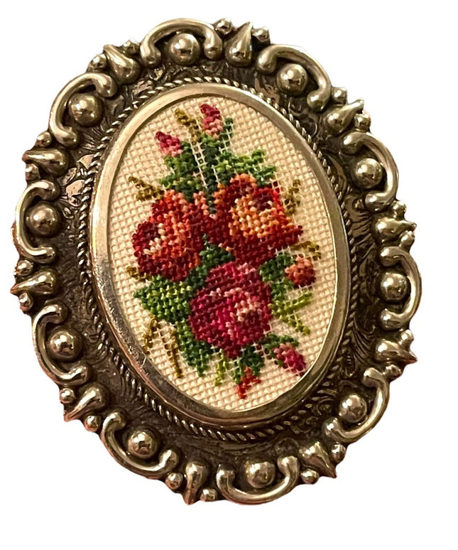 Vintage 1960s Silver Ornate etched fancy Petite Point flowers brooch pendant