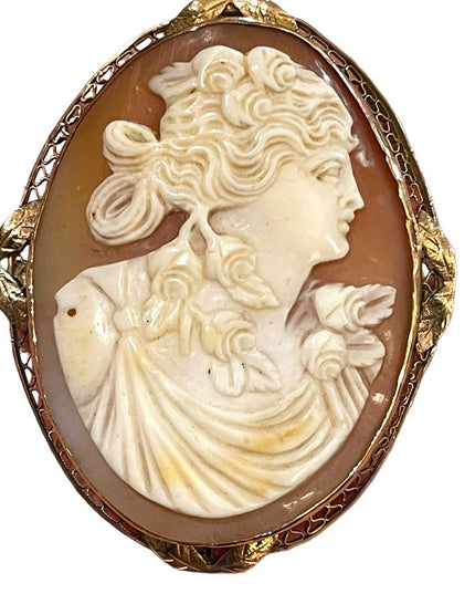 Antique Victorian 10k gold 2’ Large cameo brooch pendant Etched late 1800s