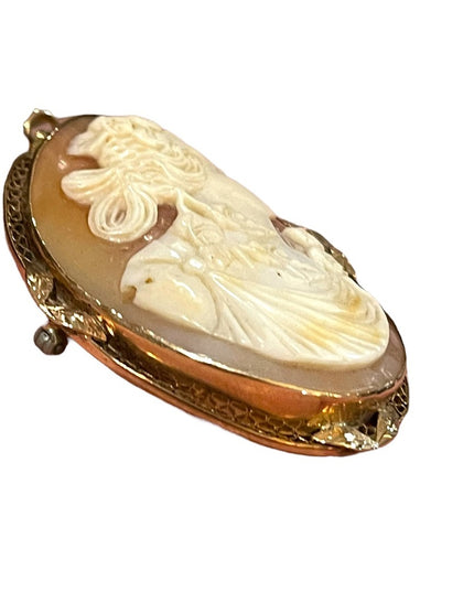 Antique Victorian 10k gold 2’ Large cameo brooch pendant Etched late 1800s
